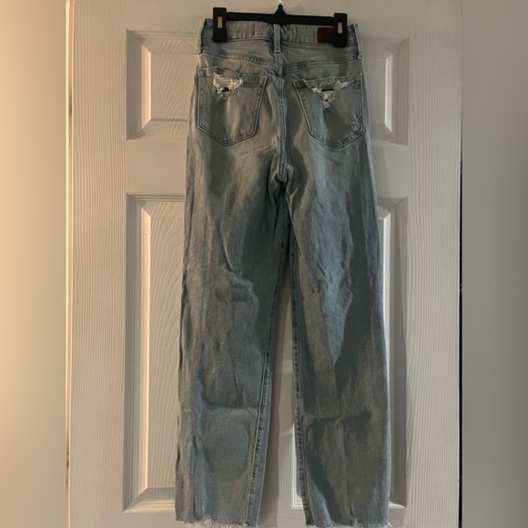 0 Reg. Hollister high waist straight leg distressed jeans - Picture 4 of 4